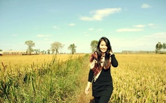 他缓慢而坚定的往里送视频